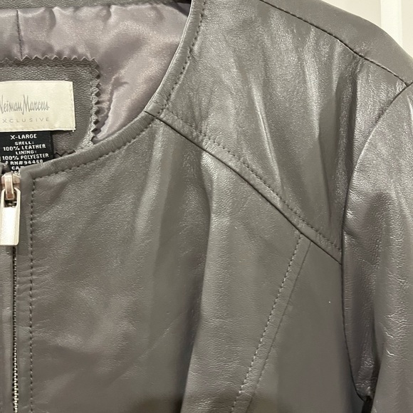 NEIMAN MARCUS PRE-LOVED AUTHENTIC GREY SUPPLE GENUINE LEATHER JACKET - Picture 10 of 17